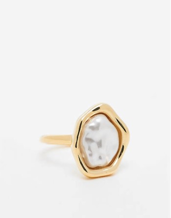 claw set pearl ring in 18k gold plated
