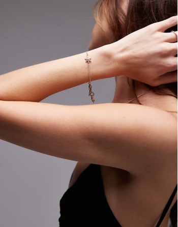 star pendent bracelet in gold