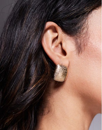 earrings in textured rounded square design in gold tone