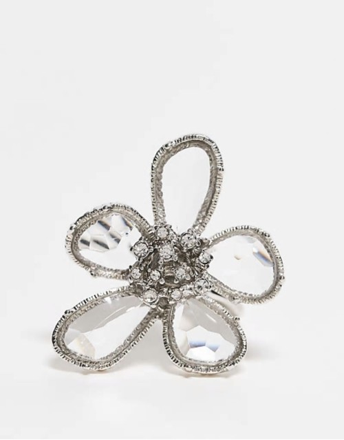 ring with crystal floral detail in silver tone