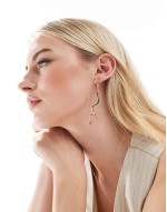 drop earrings with squiggle detail in gold tone