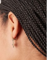 huggie hoop earrings with star pendant in gold