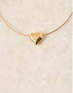 Curve waterproof stainless steel necklace with wire and puff heart pendant design in gold tone